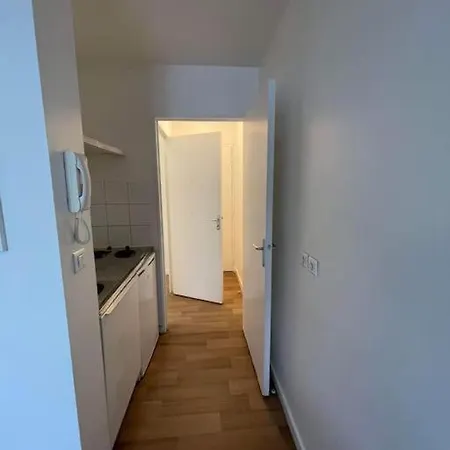 아파트 Paris Saint-denis Studio *